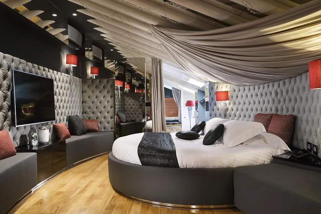 라이프스타일 스위트 로마 B&B 3*,